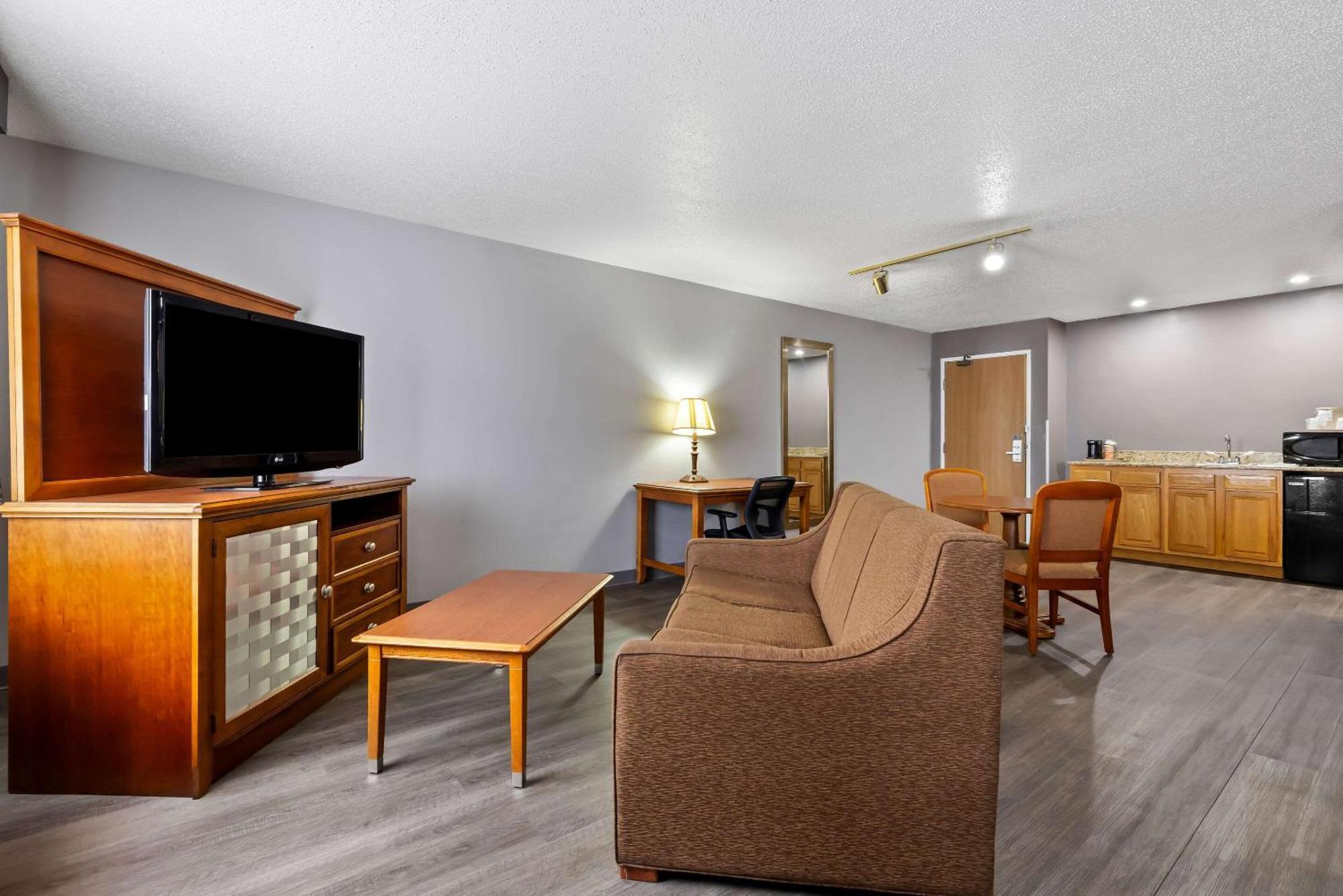 Quality Inn Near Monument Health Rapid City Hospital Exteriér fotografie