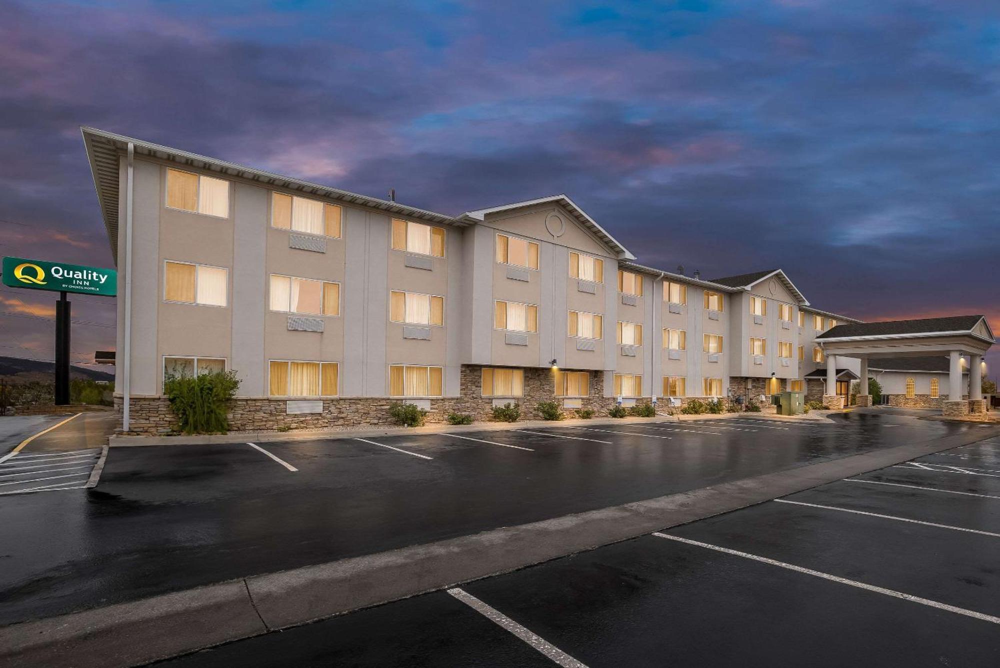 Quality Inn Near Monument Health Rapid City Hospital Exteriér fotografie